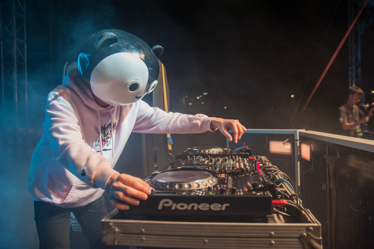10